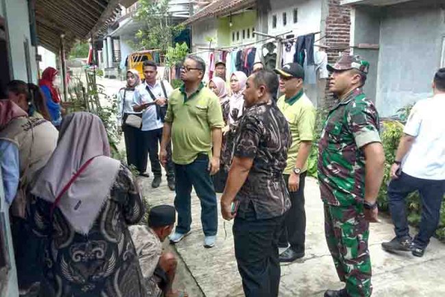 Danramil Dampingi Verifikasi Tim ODF Tingkat provinsi Di wilayah kecamatan Banjarmangu
