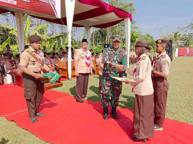 Danramil 13/Banjarmangu Hadiri Upacara Hari Pramuka Ke-62 Tahun 2023