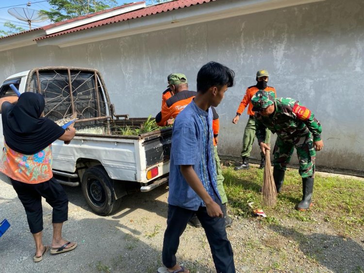 Karya Bakti, Koramil 12/Sigaluh Kodim 0704/Banjarnegara Gelar Bersih Pasar Tradisional