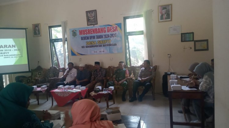 Babinsa Hadiri Undangan Musrenbangdes untuk Review Rencana Pembangunan Jangka Menengah