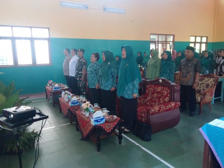 Babinsa Hadiri Undangan Pelaksanaan Pembinaan Administrasi 10 Program Pokok PKK dan Peninjauan Lapangan dari TP PKK Kabupaten Banjarnegara