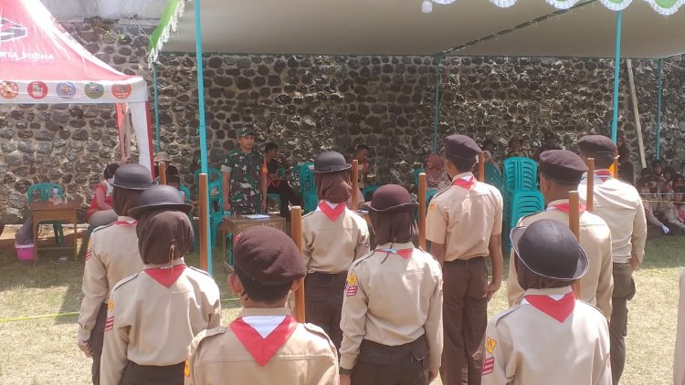 Babinsa Memerankan Sebagai Juri dalam Perlombaan PBB Jambore Kwartir Ranting Banjarmangu