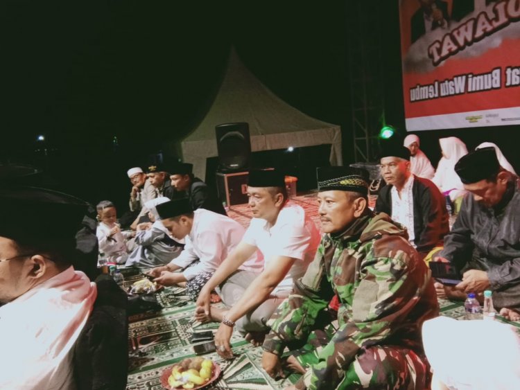 Babinsa  Banjarmangu Menghadiri  Pengajian Dan Bersholawat