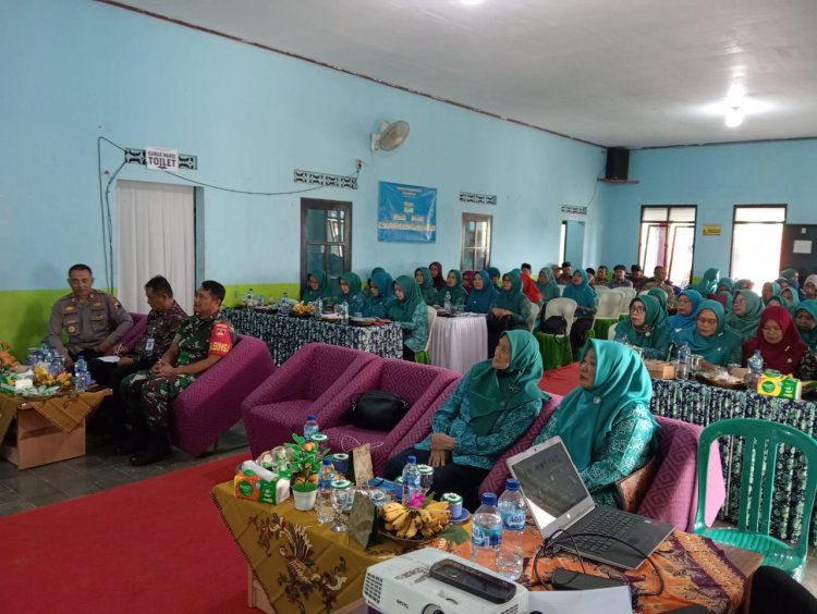 Babinsa Hadiri Undangan Pembinaan Administrasi 10 Program PKK  di Desa Binaan 