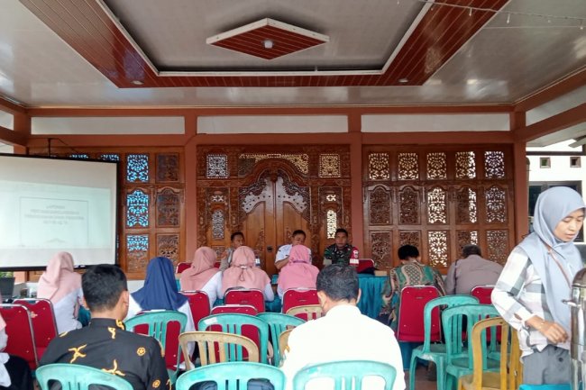 BABINSA KORAMIL 13/BANJARMANGUN MENGHADIRI UNDANGAN PEMBUBARAN PANITIA HUT RI KE 79