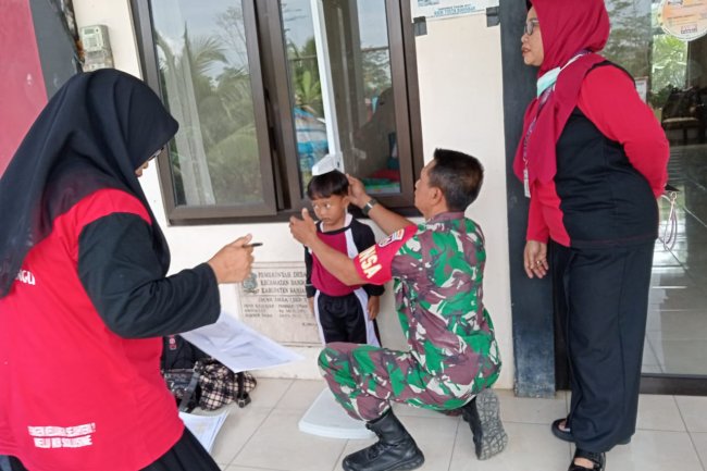 Babinsa Melaksanakan Pendampingan Posyandu Di Desa Binaan 