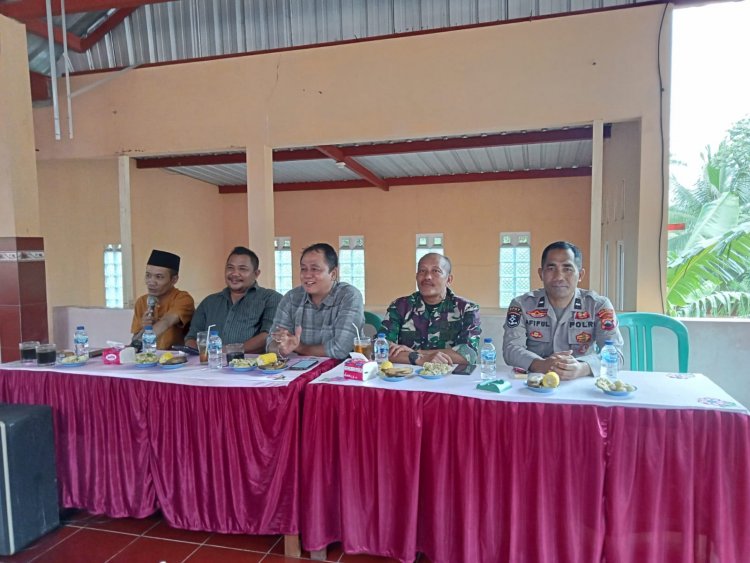 Babinsa Hadiri Kegiatan Halal Bihalal Bersama Kades Banjarmangu 