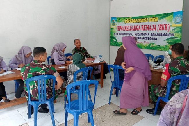 Dampingi Posyandu Bukti Nyata Babinsa Peduli Pada Kesehatan Masyarakat Terutama Lansia