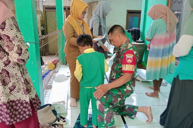 Wujudkan Balita Sehat Babinsa Melaksanakan Pendampingan Posyandu Di Desa Binaan